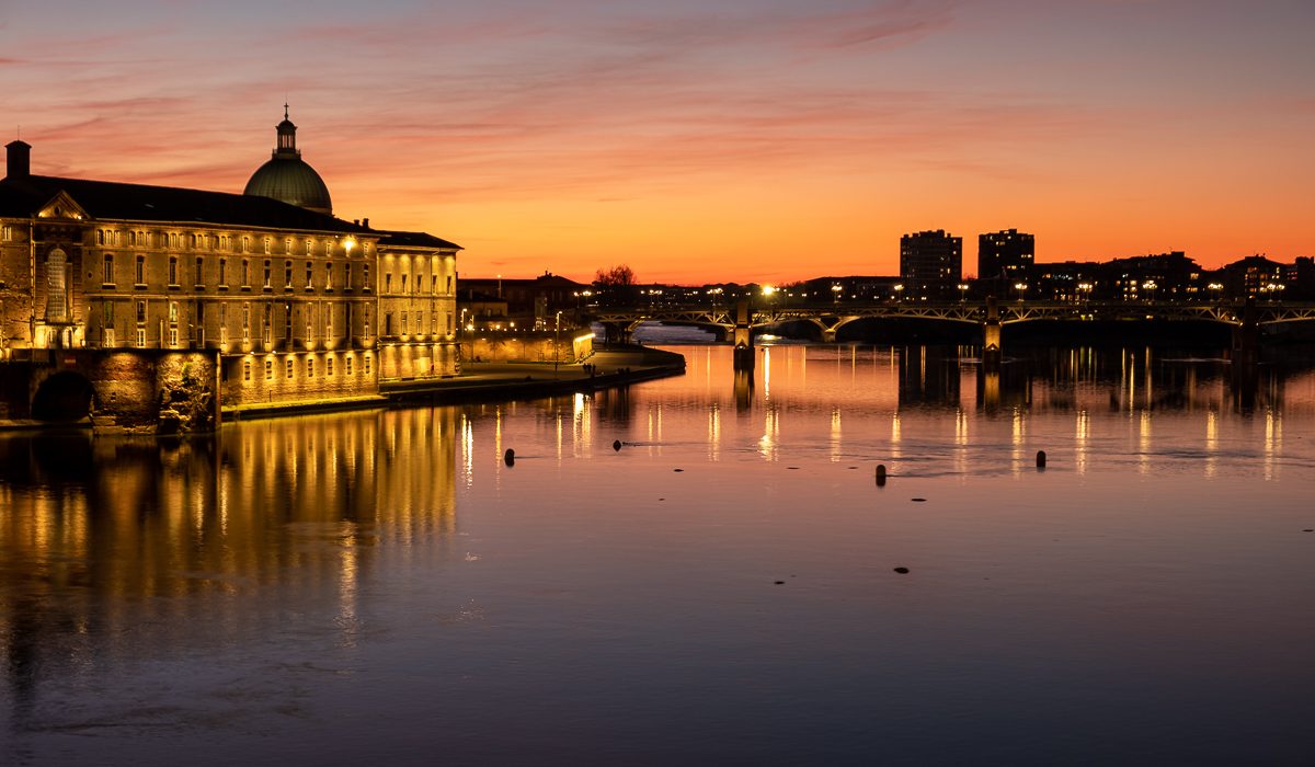 Le Pont Neuf - Best Places to Visit in Toulouse